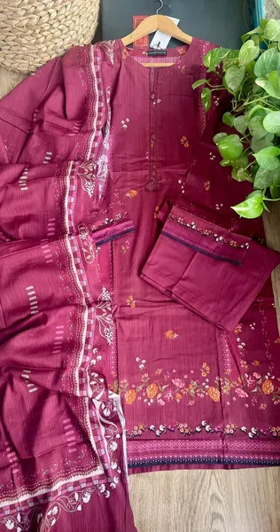 Pakistani Original Sadabahar Printed Lawn Stitched 3Pcs _ Dark Maroon 