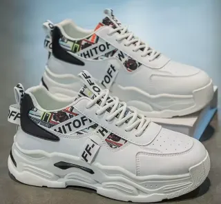 Men Skateboarding Style Casual Shoes