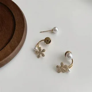 Pearl Flower Geometric Earring