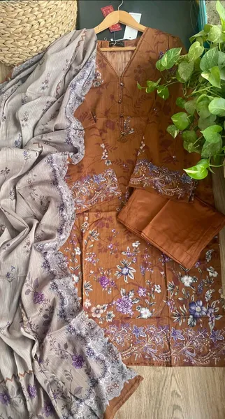 Pakistani Original Sadabahar Printed Lawn Stitched 3Pcs _ Dark Bronze