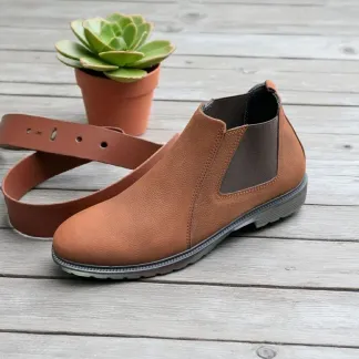 Men’s Leather Chelsea Boots – Style and Comfort
Men’s Leather Chelsea Boots – Style and Comfort