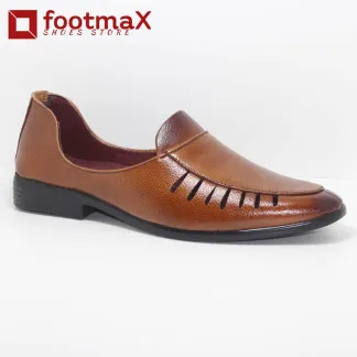 Men genuine leather men’s loafers. Featuring a sleek design and superior comfort