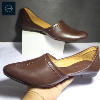 Footmax Men’s Black Leather Ethnic Flats – Handcrafted Detail