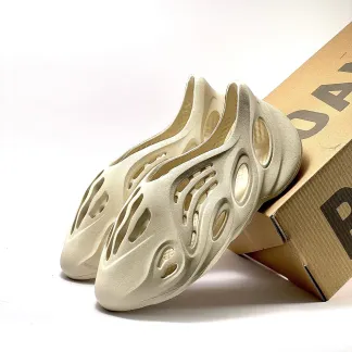 Yeezy Clogs foam runner slides slippers for men