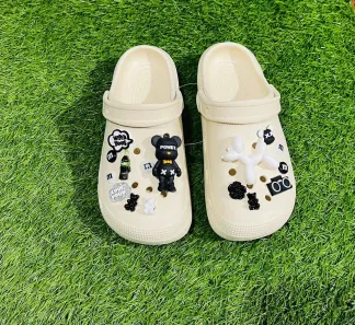 Women Clogs Decoration Croc Pins Kawaii for Girls Boys Teens beach slides
Women Clogs Decoration Croc Pins Kawaii for Girls Boys Teens beach slides