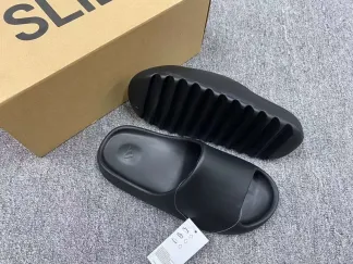 adidas Yeezy Slide Granite (Men’s)