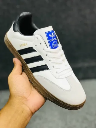 Adidas Samba Classic – A Timeless Icon