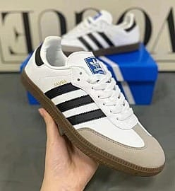 Adidas Samba Classic – A Timeless Icon