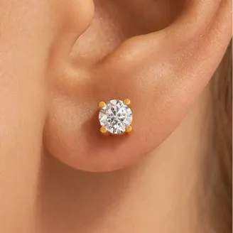 Round Cut Diamond Stud Earrings