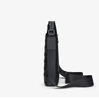 METRO SLING SHOULDER BAG