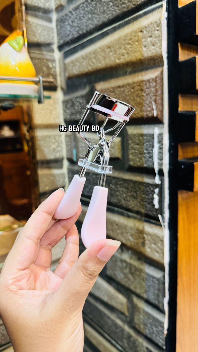 Eyelash curler