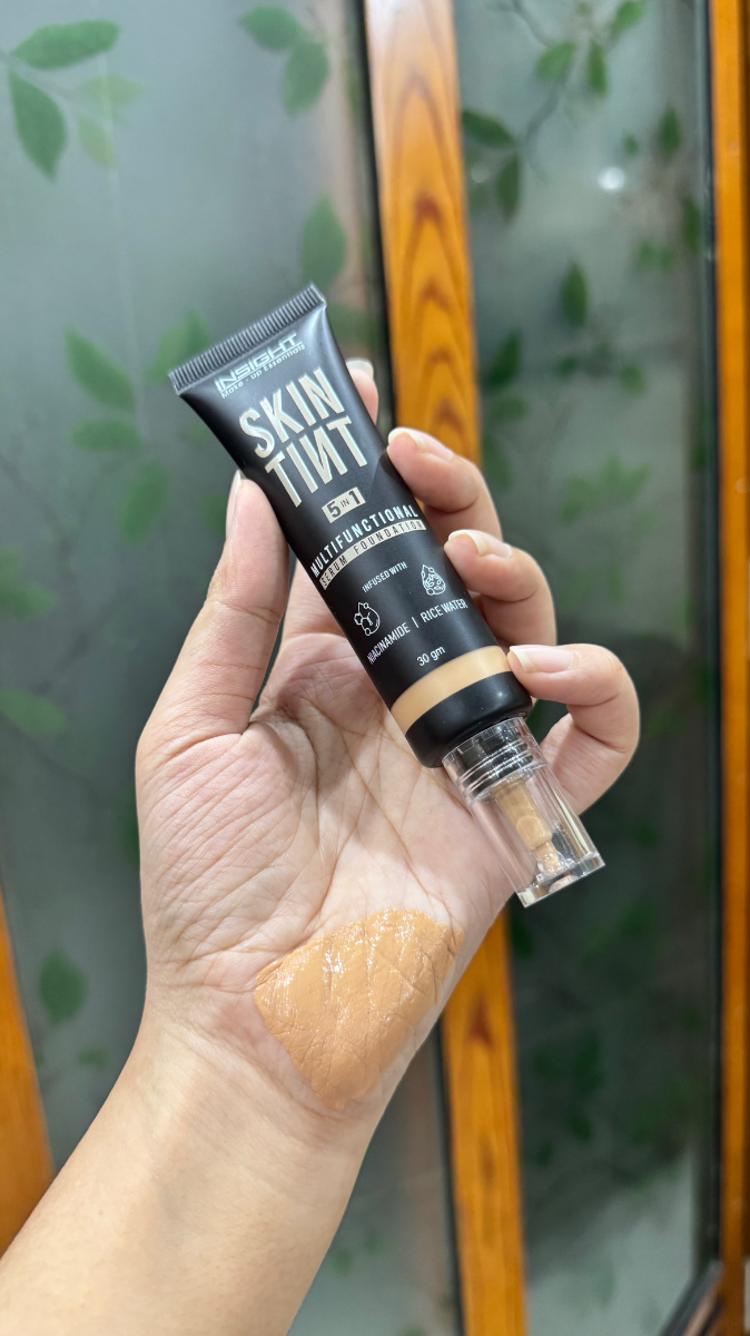 INSIGHT Skin Tint 5 In 1 Multifunctional Serum shade 4