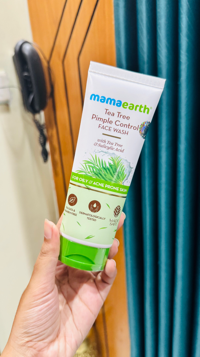 Mamaearth Tea Tree Pimple Control Face Wash With Tea Tree & Salicylic Acid for Oily & Acne Prone Skin