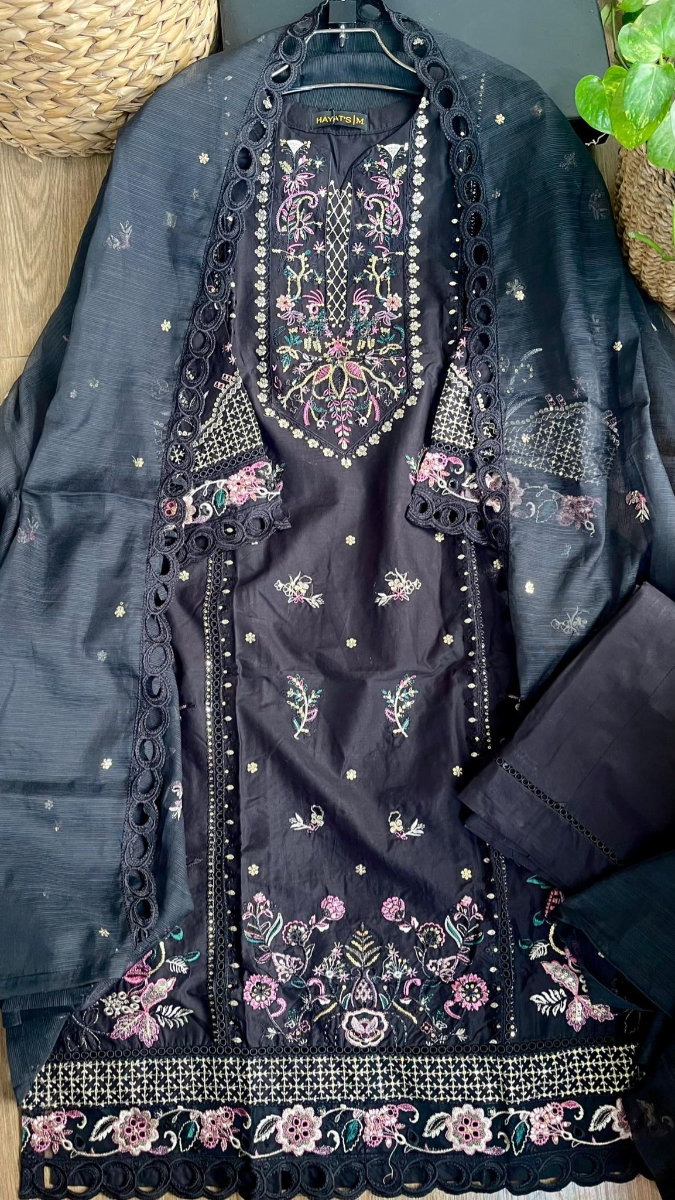 Original Pakistani Hayat’s Luxury Cotton Stitched 3Pcs _ Black