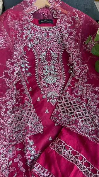 Pakistani Original Nau Bahar Luxury Organza Stitched 3Pcs _ Magenta 
