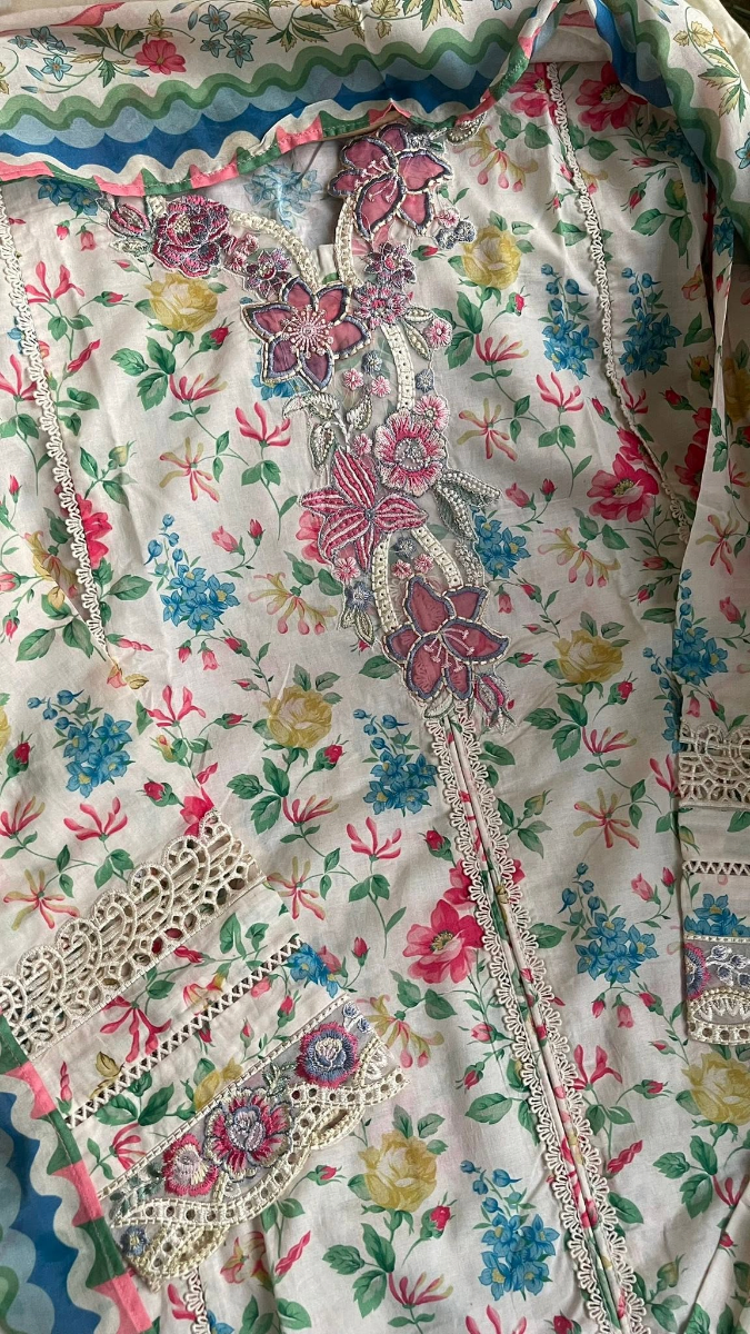 Pakistani Original Husnara Pure Lawn Embroidered Stitched 3Pcs _Off White