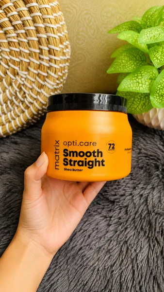 Matrix Opti Care Smooth Straight Hair Masque with Shea Butter 490g