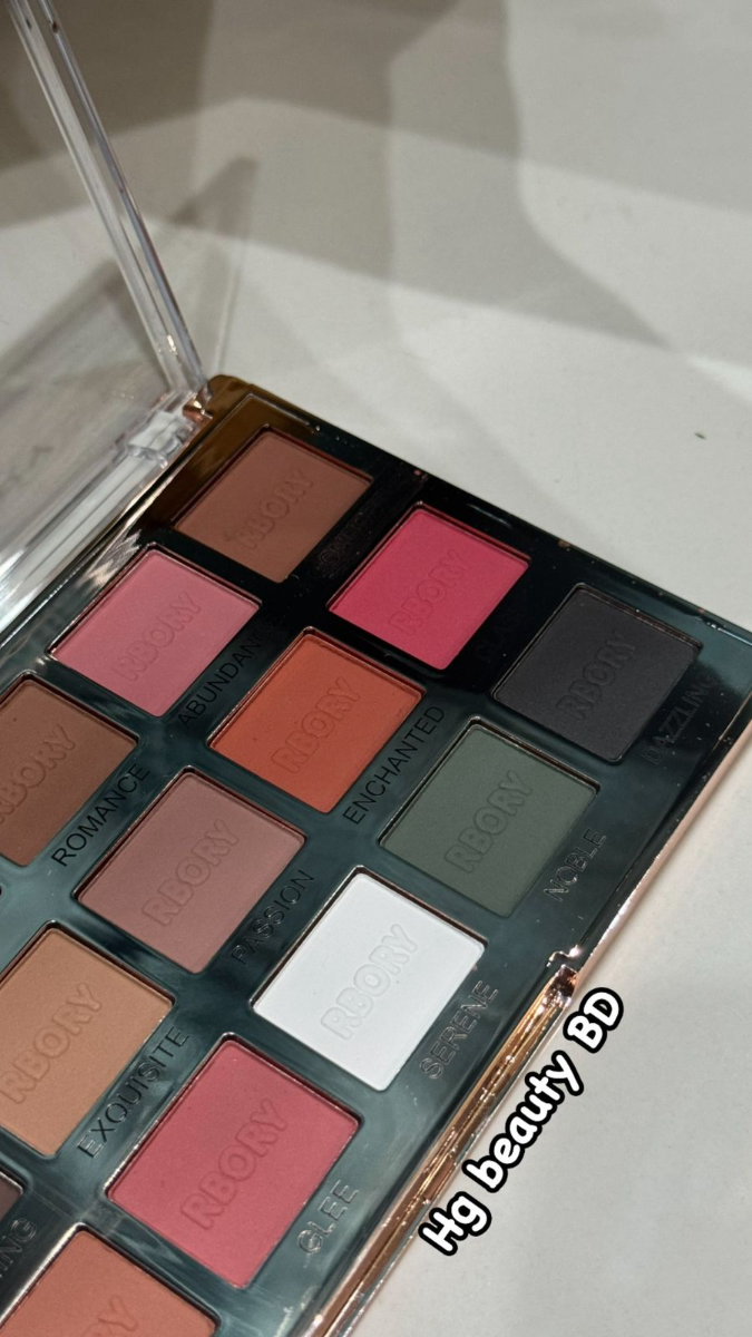 Rbory 18 Color Eyeshadow Palette - matte finish