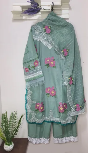 Stylish Attire Prime Ethereal Rose Set (Pest)