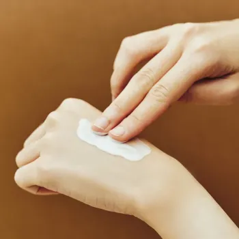 SKIN1004 Madagascar Centella Probio-cica Glow Sun Ampoule SPF50+ PA+++++ 50ml