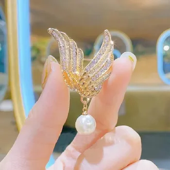 Shinny Rhinestone Wing Pearl Brooch Pin
