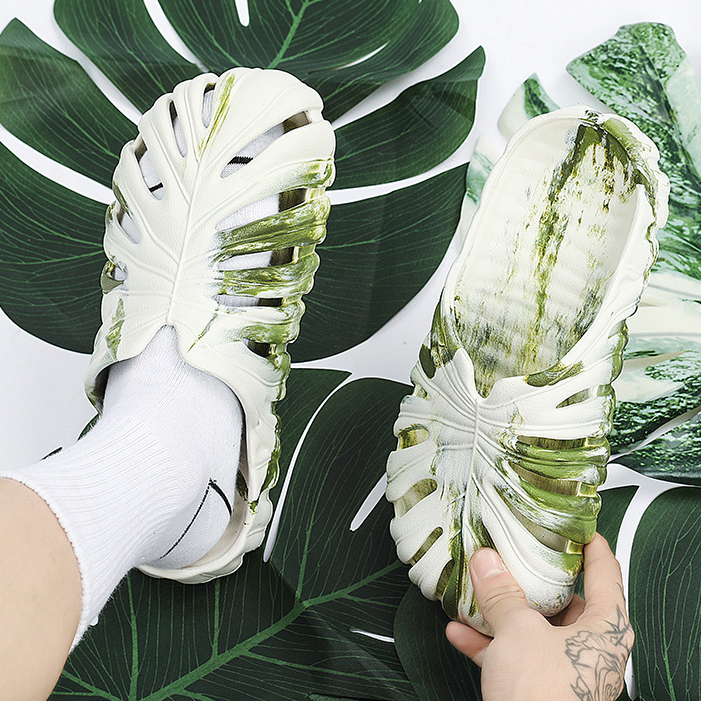 THICK-SOLED MONSTERA HOLE SANDAL 2207W