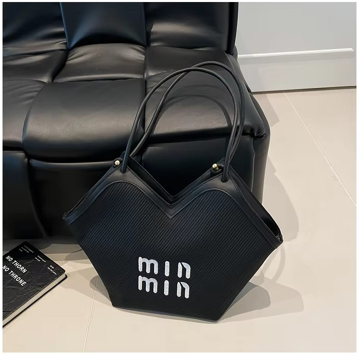 Classic Minimalist Vintage Tote Bag For Women