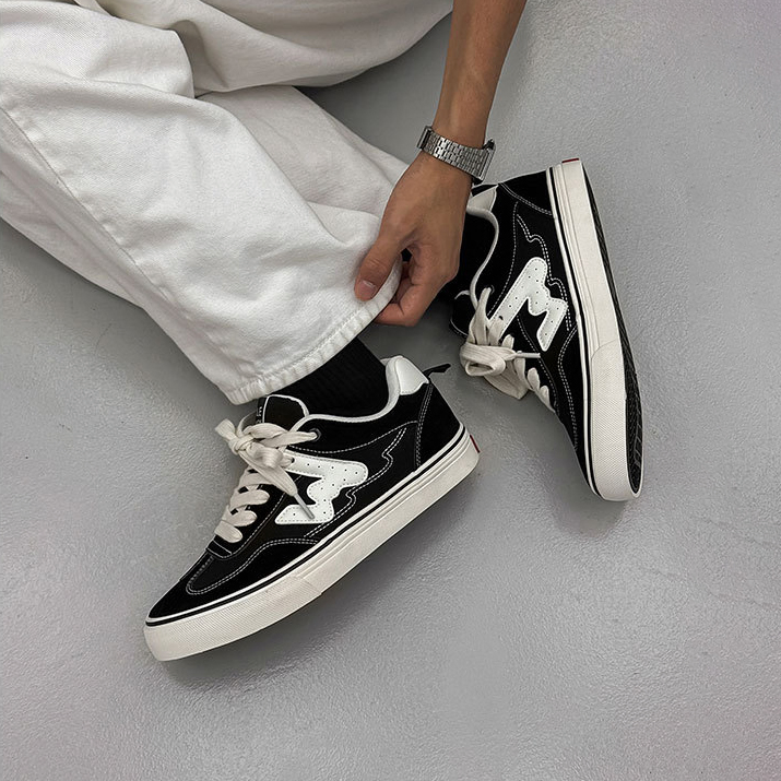 CLASSIC STYLE BREATHABLE CASUAL SNEAKERS GB-2237