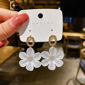 White Flower Transparent Floral Earrings