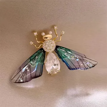 Crystal Pearl Bee Brooch Pin 