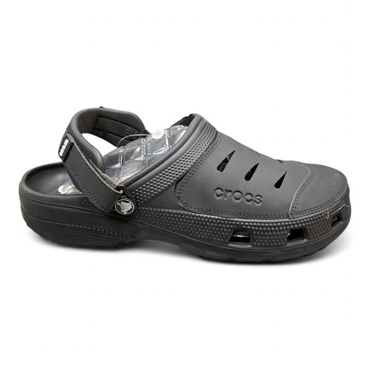 Lightweight Casual Slip-On crocs