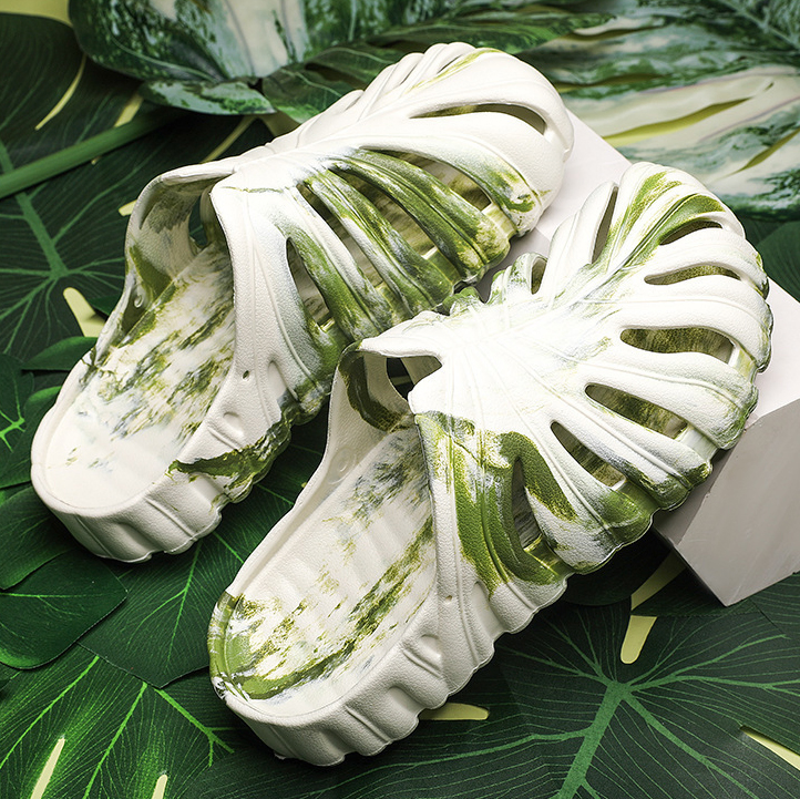 THICK-SOLED MONSTERA HOLE SANDAL 2207W