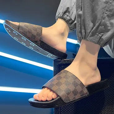 HIGH-END LIGHTWEIGHT AND COMFORTABLE SLIPPERS 6100Br