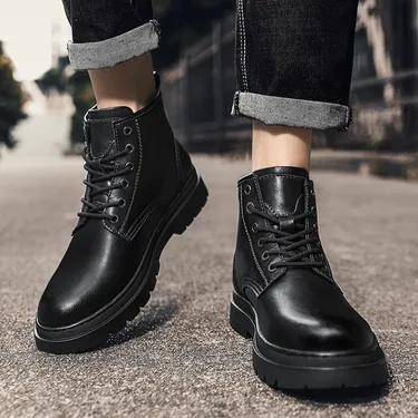 Varnel Noir Martin Boots