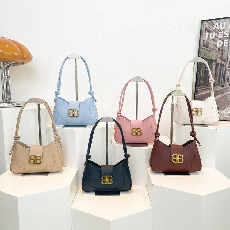 Elegant Retro Lock Crossbody Shoulder Bag