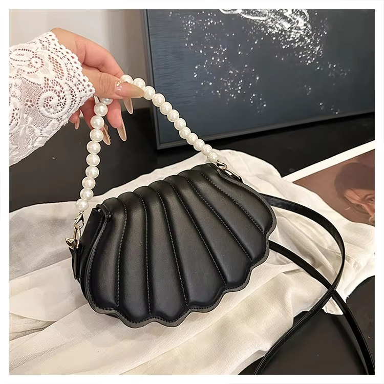 Luxury Shell-Shaped Velvet Crossbody Bag