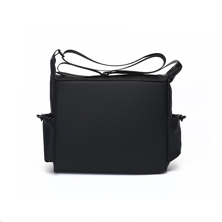 CORVAN QUEST MEN'S HANDBAG