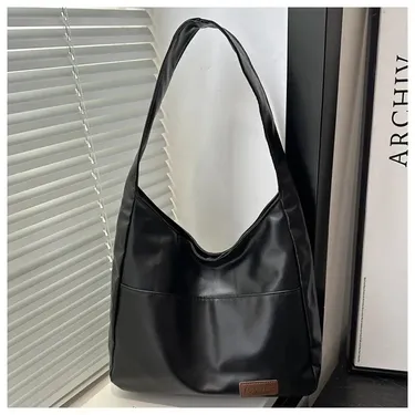  Minimalist PU Leather Shoulder Bag