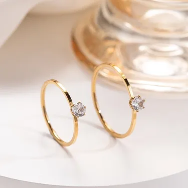 Simple Zircon Round Finger Ring