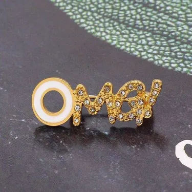  Trendy Stylish OMG Letter Hijab Pin 