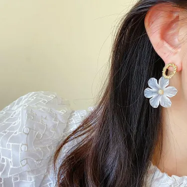 Floral Crystal Lily Dangle Earring