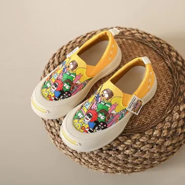 Graffiti Canvas Shoes for Ladies