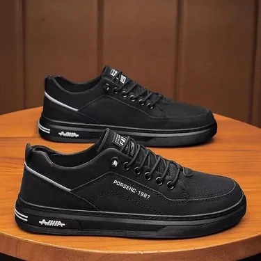  Men's Non-slip Wear-resistant Sports Shoe