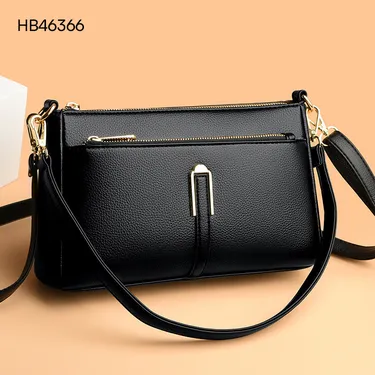 Capacious one-shoulder bag 