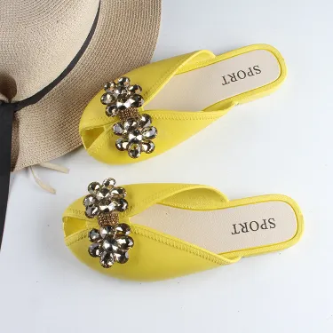 Fashionable Two-Flower Metal Buckle Slippers