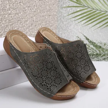 BLOOM CUTOUT SLIDES