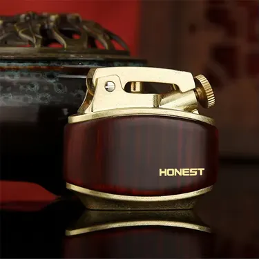 Baicheng's new Golden retro kerosene lighter