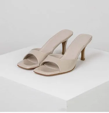PATENT LEATHER HIGH HEELED SANDALS FOR WOMEN