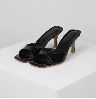 PATENT LEATHER HIGH HEELED SANDALS FOR WOMEN