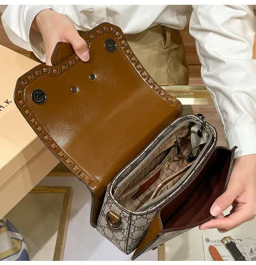 PVC Lining Cover Letter Design Handbag